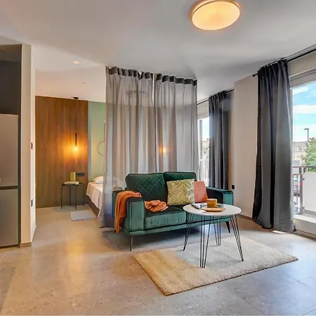 Centar Baba S Appartamento Pola